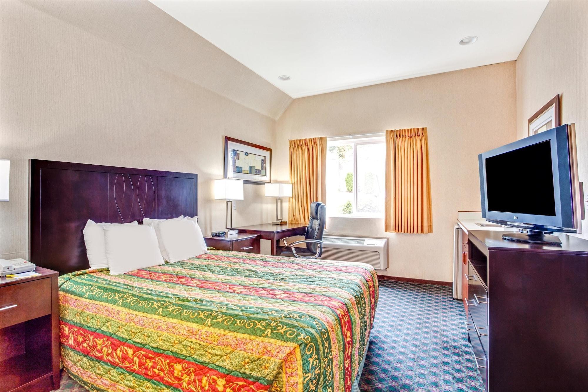 Days Inn By Wyndham Seattle Aurora Shoreline Extérieur photo