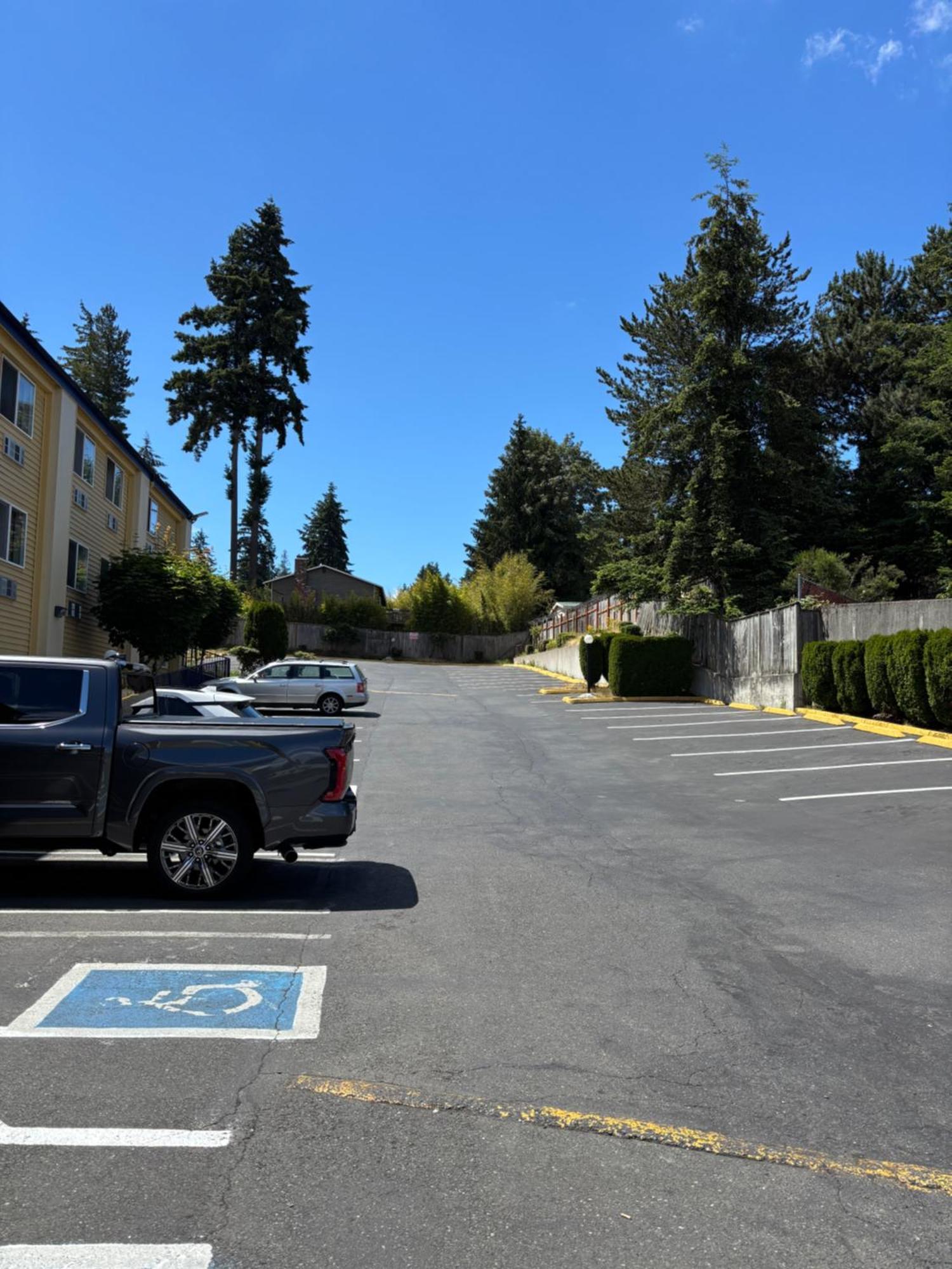 Days Inn By Wyndham Seattle Aurora Shoreline Extérieur photo