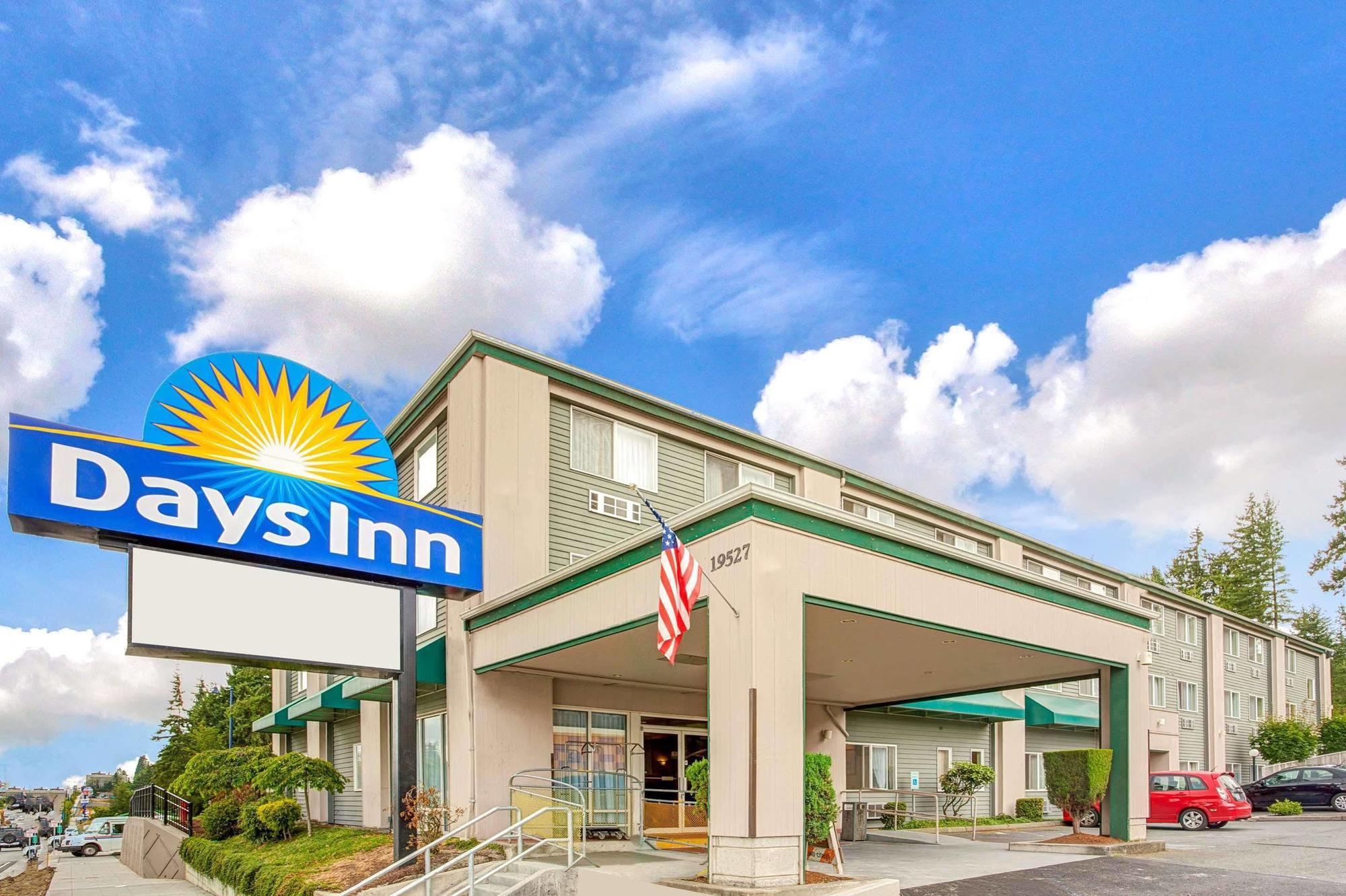 Days Inn By Wyndham Seattle Aurora Shoreline Extérieur photo